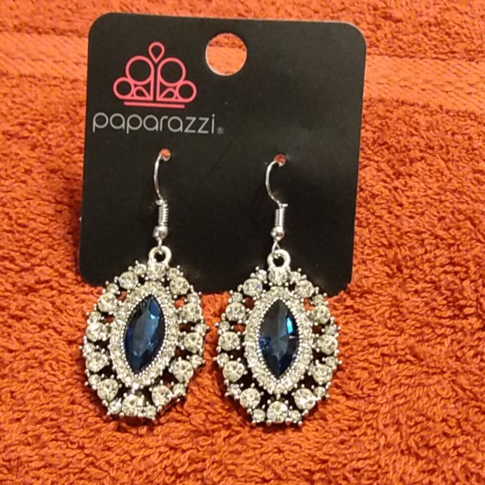 Paparazzi Silver and blue with Rhinestones Earring